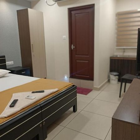 Mhb Μοτέλ Kochi Εξωτερικό φωτογραφία
